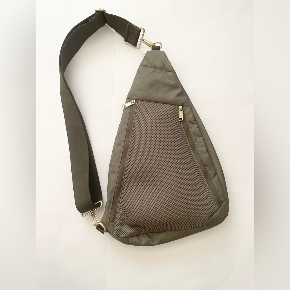 Chic Olive crossbody bag